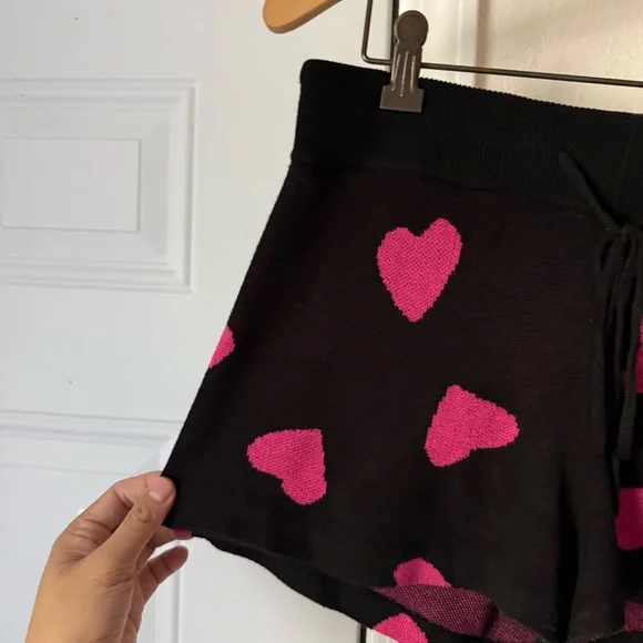 BEACH RIOT black pink heart knit elastic drawstring high rise shorts